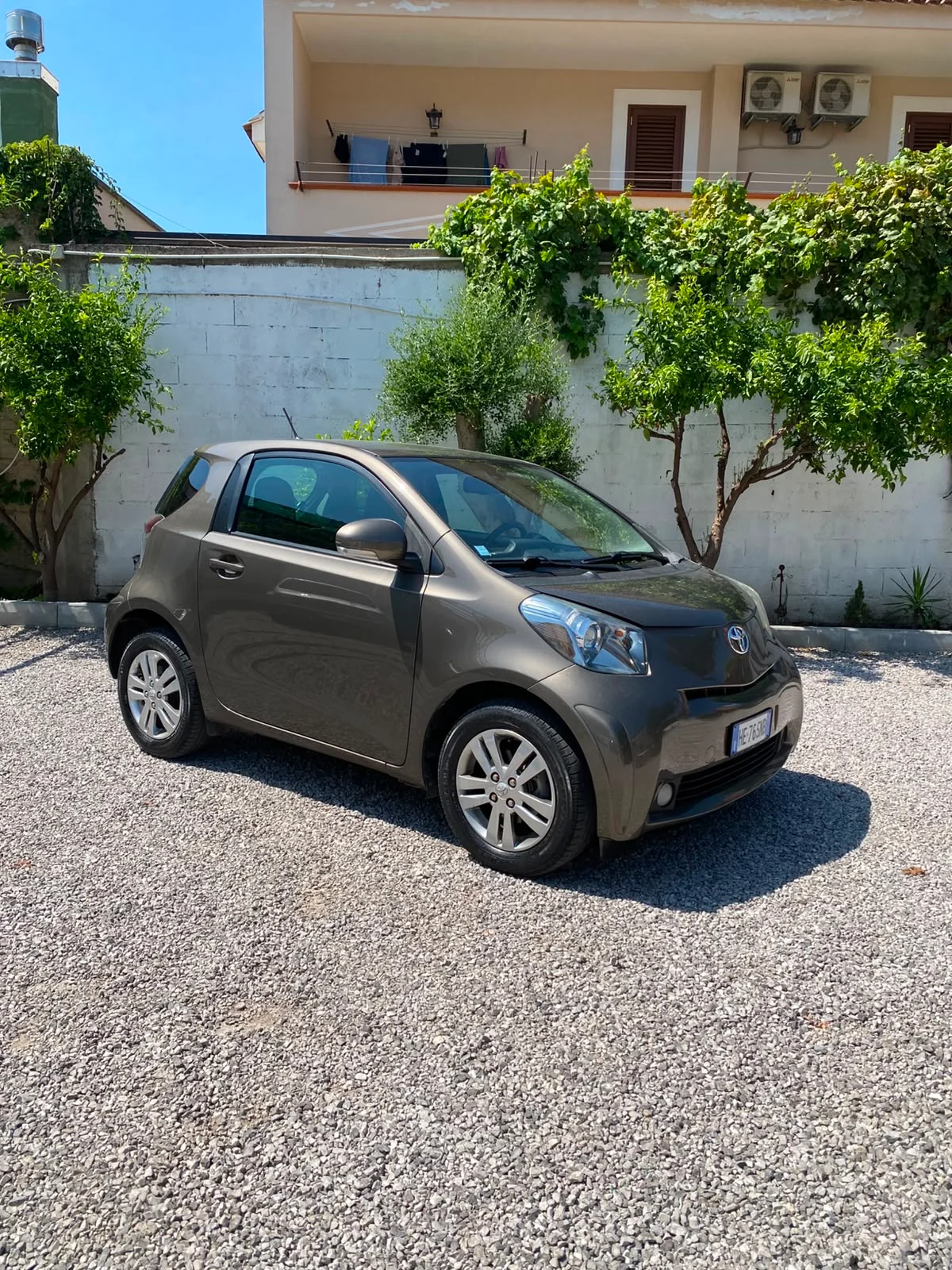Toyota IQ TOYOTA IQ AJ1